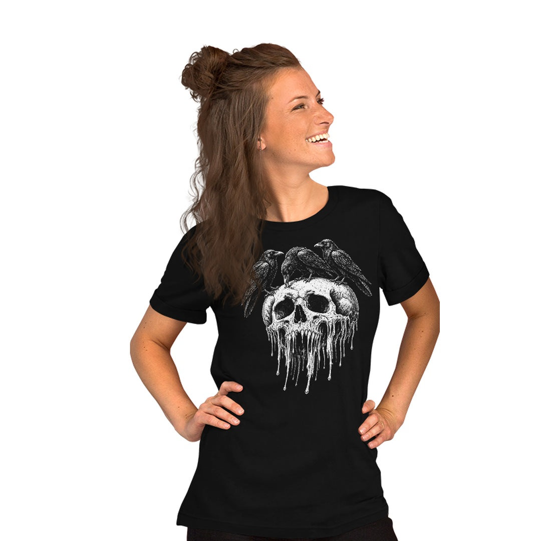 Woman wearing the Melting Skull & Ravens Tee in black